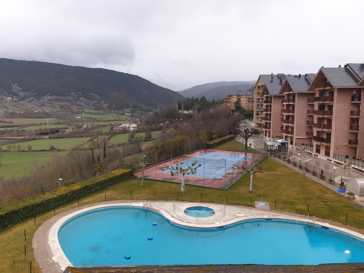Apartamento Los Valles Хака Экстерьер фото