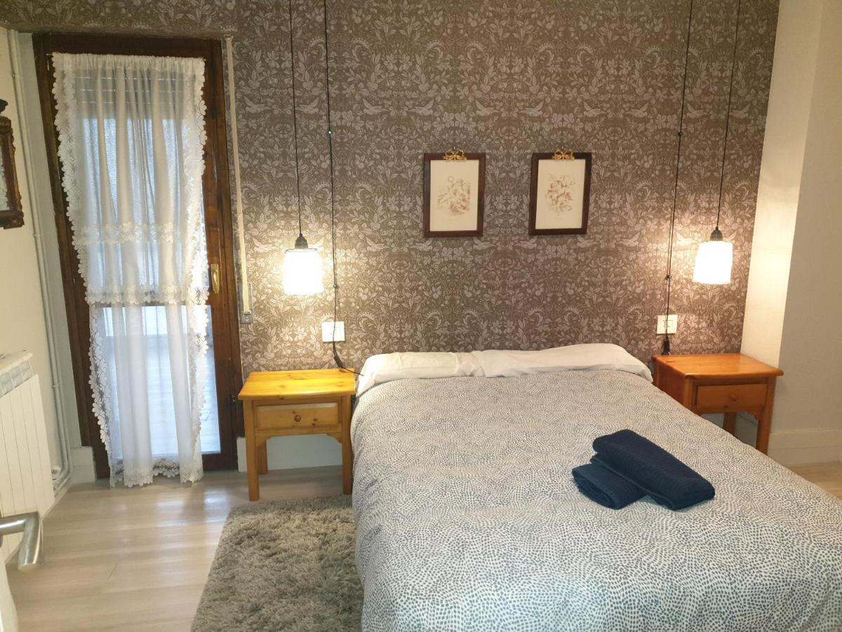 Apartamento Los Valles Хака Экстерьер фото